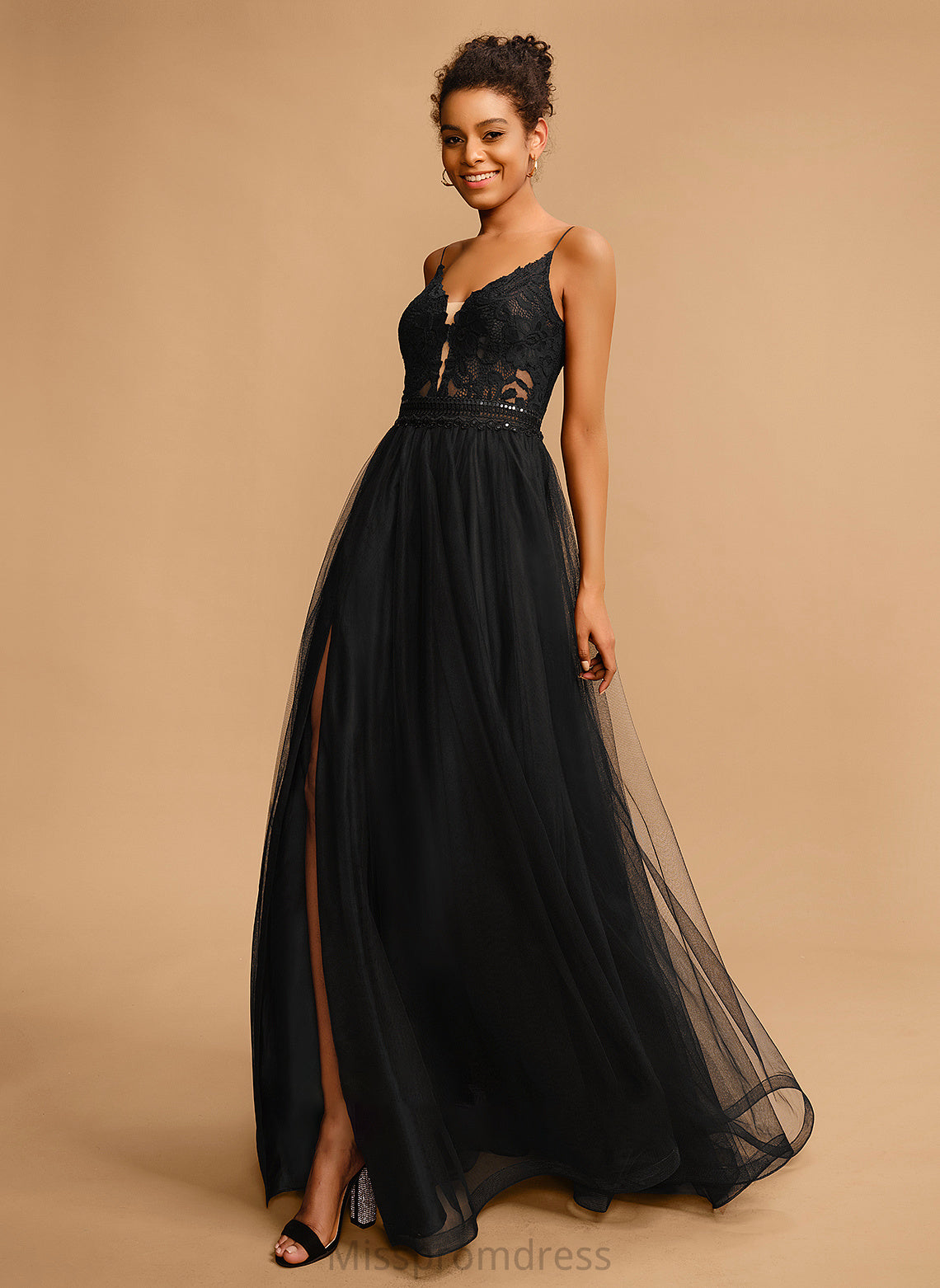 Ball-Gown/Princess Lace Tulle Floor-Length Mina With Prom Dresses Sequins V-neck